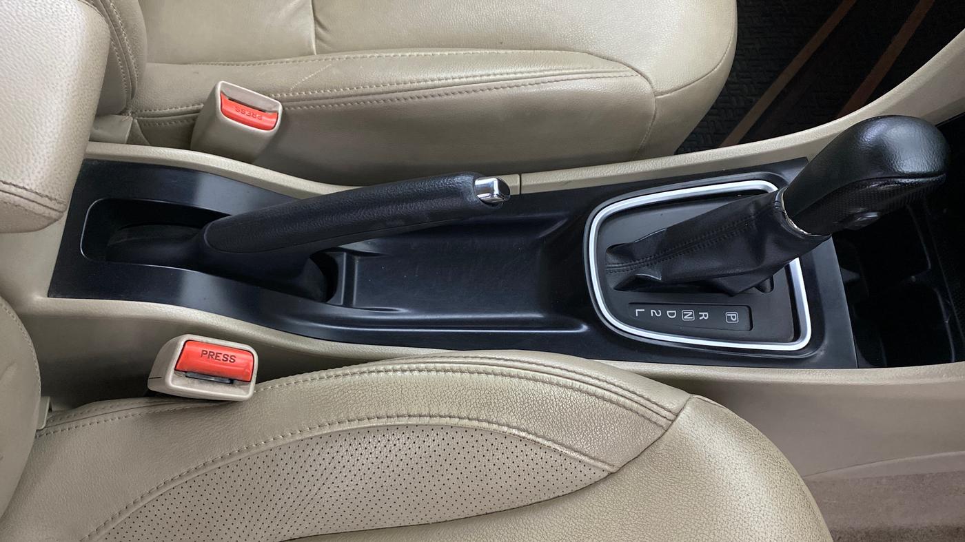 2020 Maruti Ciaz ALPHA  AT 1.5 SHVS PETROL, Petrol, Automatic, 79,719 km, Gear Lever