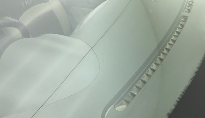 2013 Hyundai i10 MAGNA 1.2, Petrol, Manual, 78,415 km, Front windshield - Minor spot on windshield