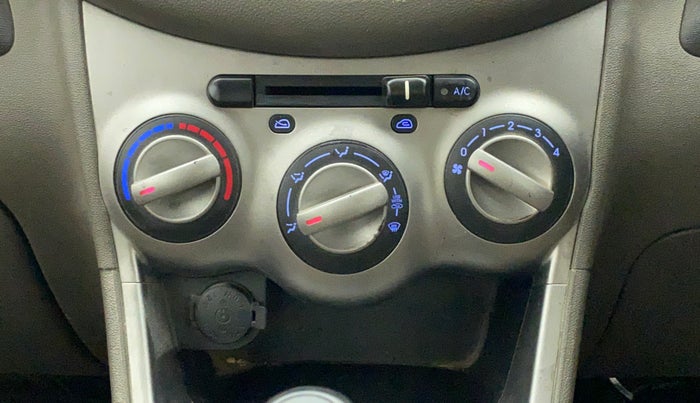 2013 Hyundai i10 MAGNA 1.2, Petrol, Manual, 78,415 km, AC Unit - Directional switch has minor damage