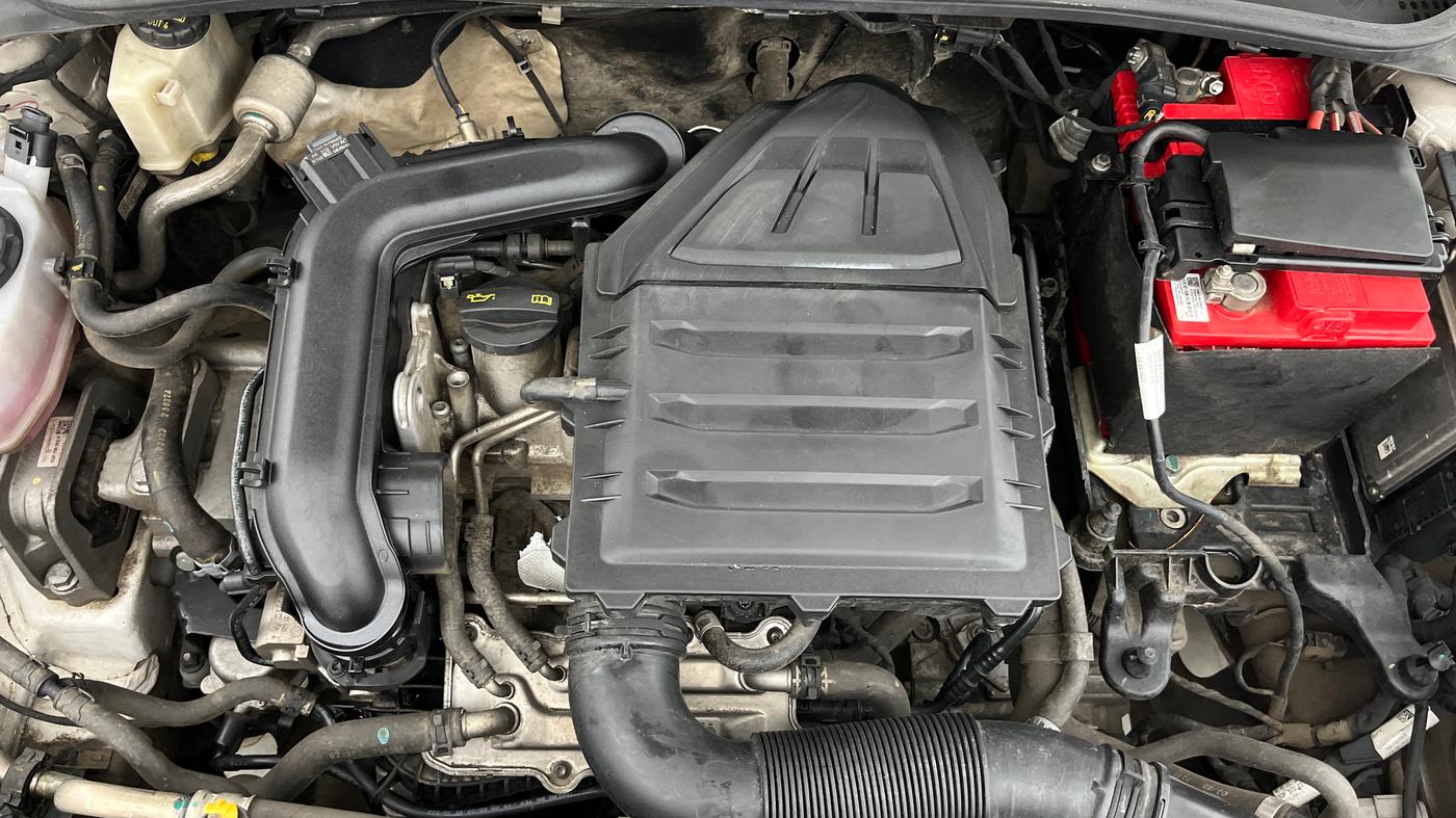 2023 Skoda SLAVIA STYLE 1.0L TSI AT, Petrol, Automatic, 42,661 km, Engine View