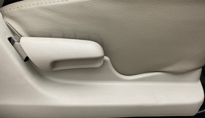 2019 Maruti Celerio VXI d, Petrol, Manual, 5,587 km, Driver Side Adjustment Panel