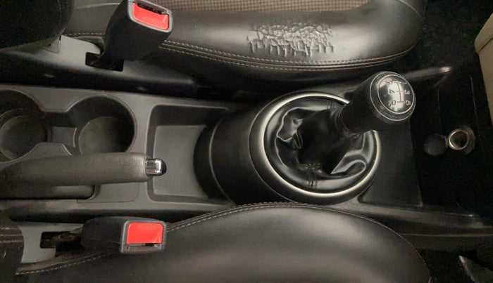 2013 Hyundai i20 ERA 1.2, Petrol, Manual, 38,164 km, Gear Lever