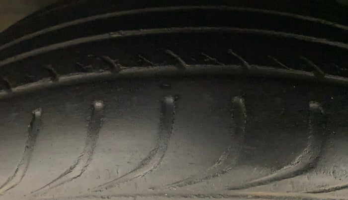 2013 Hyundai i20 ERA 1.2, Petrol, Manual, 38,164 km, Left Front Tyre Tread