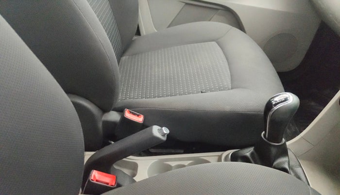 2016 Tata Tiago XZ PETROL, CNG, Manual, 58,495 km, Gear Lever