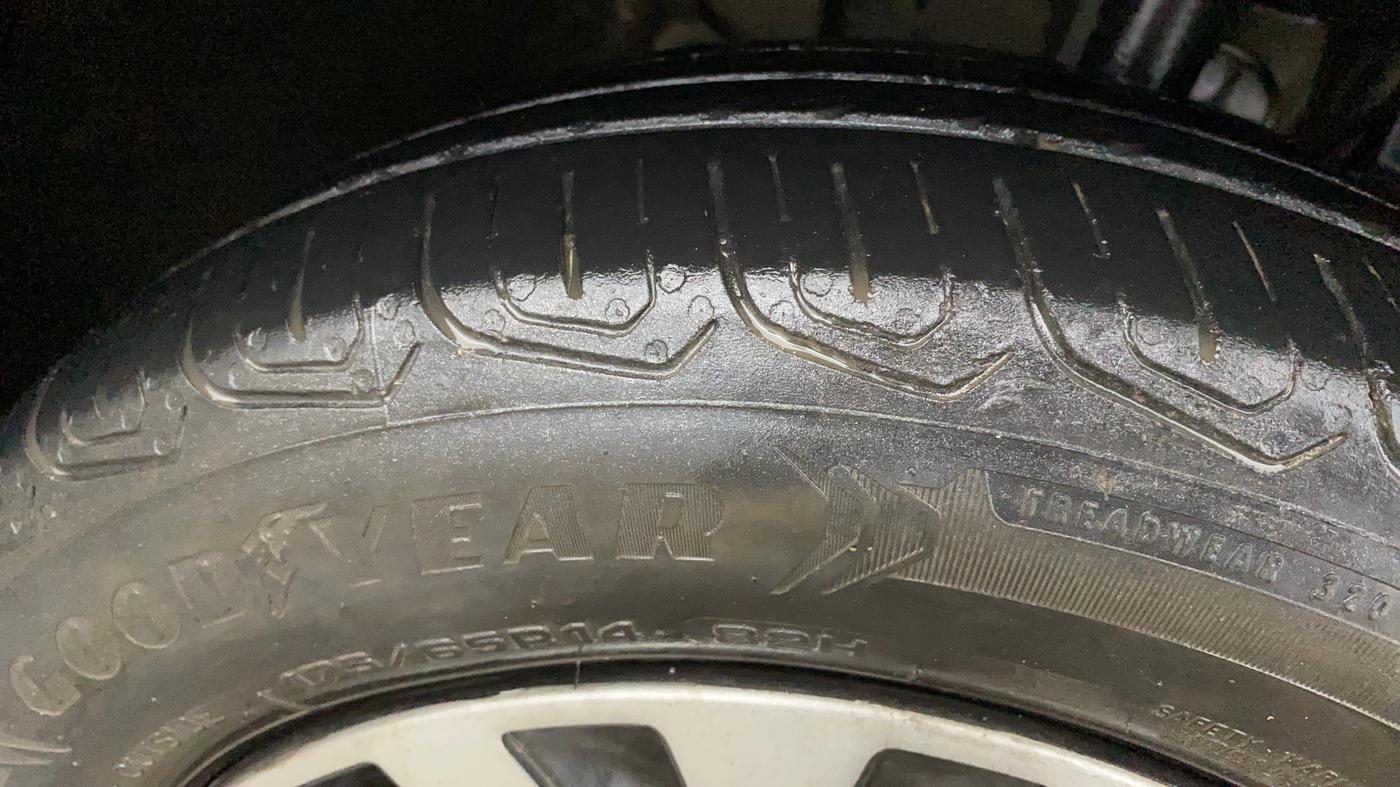 2022 Tata Tiago XZ PLUS CNG, CNG, Manual, 69,706 km, Right Front Tyre Tread