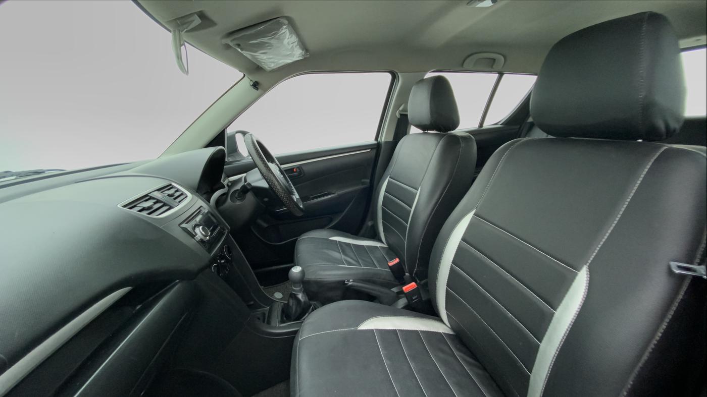 2017 Maruti Swift LXI OPT, Petrol, Manual, 58,273 km, Right Side Front Door Cabin