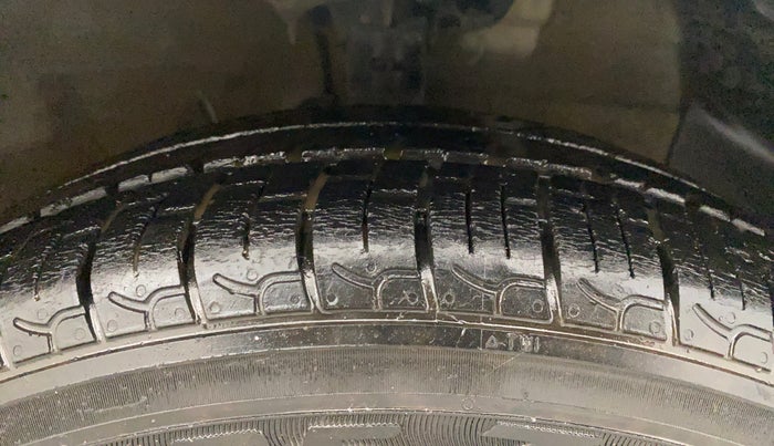 2021 Hyundai NEW SANTRO SPORTZ AMT, Petrol, Automatic, 28,293 km, Right Front Tyre Tread