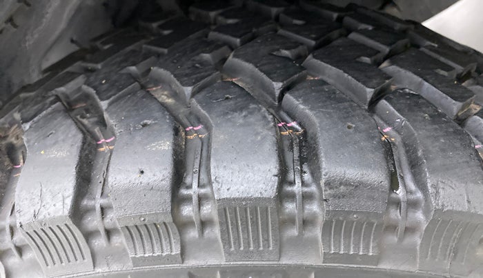 2018 Mahindra Thar CRDE 4X4 BS IV, Diesel, Manual, 23,693 km, Left Front Tyre Tread