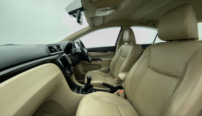 2017 Maruti Ciaz ALPHA 1.4 VVT, Petrol, Manual, 70,864 km, Right Side Front Door Cabin