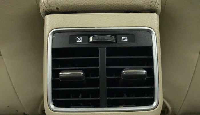 2017 Maruti Ciaz ALPHA 1.4 VVT, Petrol, Manual, 70,864 km, Rear AC Vents