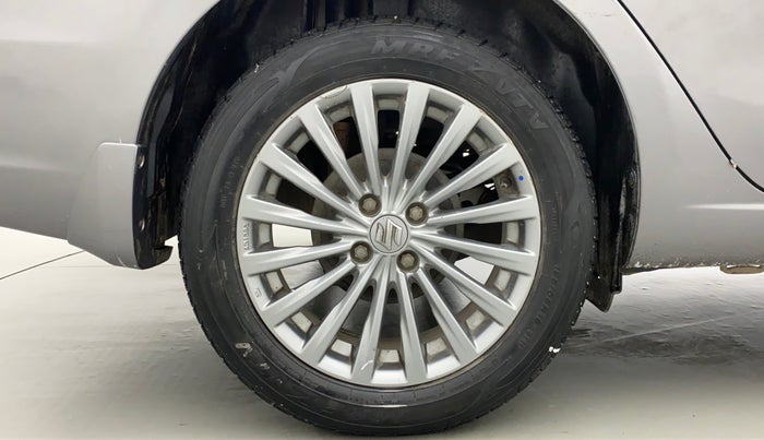 2017 Maruti Ciaz ALPHA 1.4 VVT, Petrol, Manual, 70,864 km, Right Rear Wheel