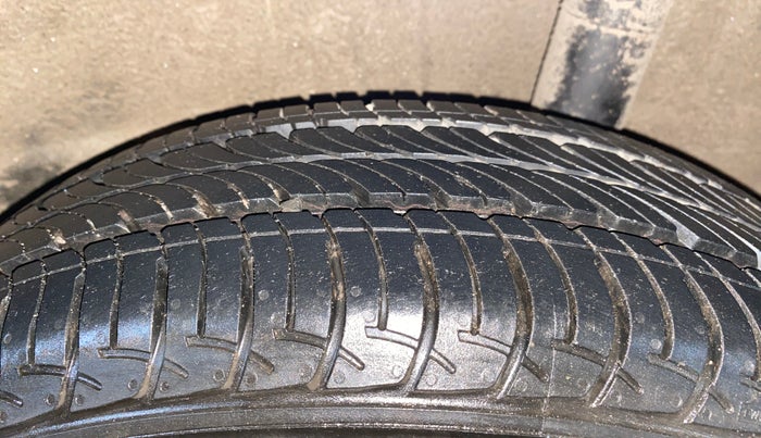 2021 Maruti New Wagon-R ZXI 1.2 AMT, Petrol, Automatic, 11,098 km, Left Rear Tyre Tread