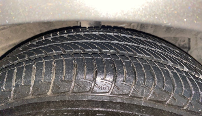 2021 Maruti New Wagon-R ZXI 1.2 AMT, Petrol, Automatic, 11,098 km, Right Front Tyre Tread