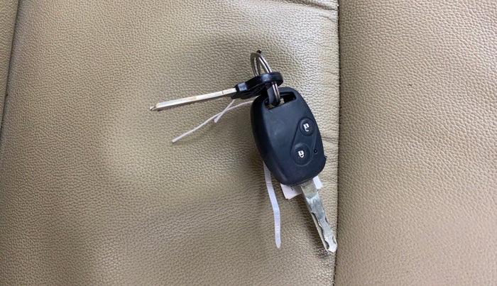 2014 Honda Brio S MT, Petrol, Manual, 60,371 km, Key Close Up