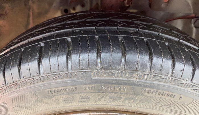 2014 Honda Brio S MT, Petrol, Manual, 60,371 km, Right Front Tyre Tread