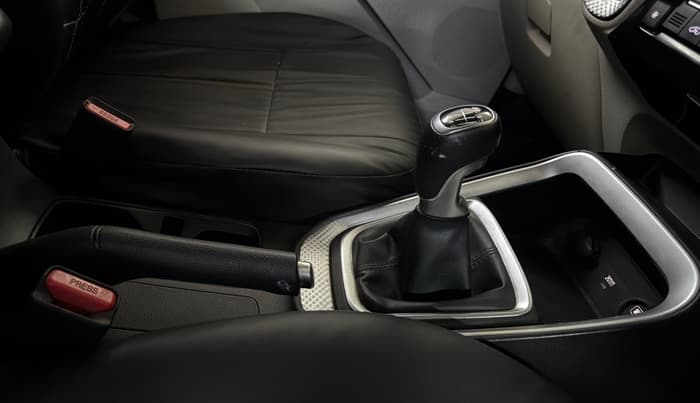 2021 KIA SONET HTX 1.0 IMT, Petrol, Manual, 36,347 km, Gear Lever