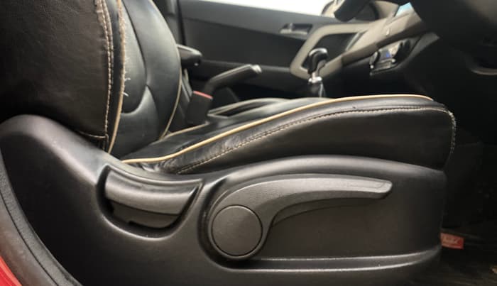 2015 Hyundai Creta SX PLUS 1.6 PETROL, Petrol, Manual, 1,05,261 km, Driver Side Adjustment Panel