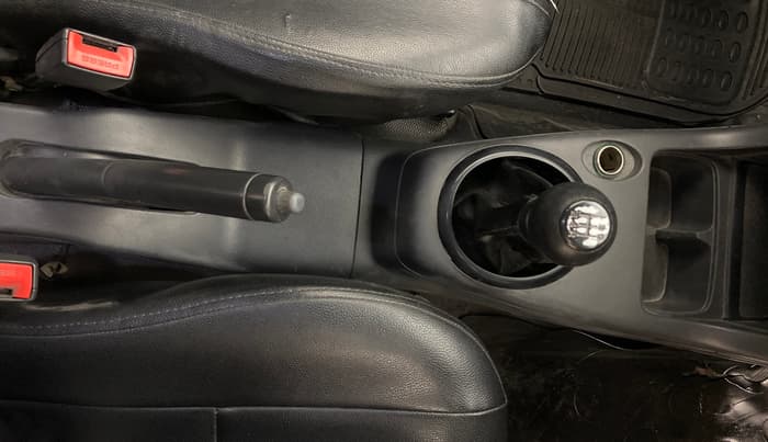 2016 Maruti Swift Dzire TOUR DIESEL, Diesel, Manual, 1,15,844 km, Gear Lever