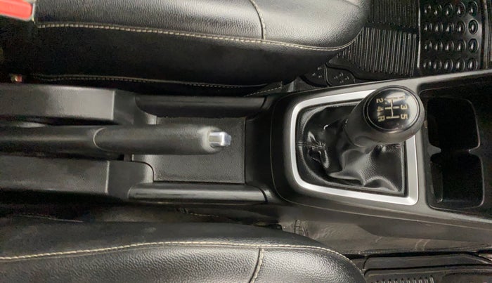 2018 Maruti Swift ZXI, Petrol, Manual, 78,014 km, Gear Lever
