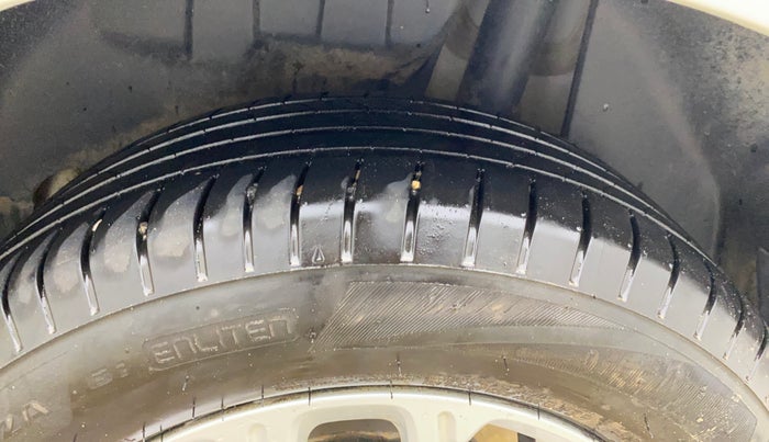 2018 Maruti Swift ZXI, Petrol, Manual, 78,014 km, Left Rear Tyre Tread