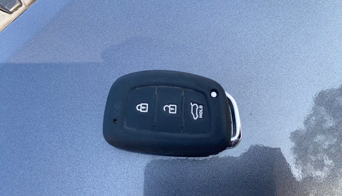 2014 Hyundai Grand i10 ASTA 1.2 KAPPA VTVT, Petrol, Manual, 34,865 km, Key Close Up