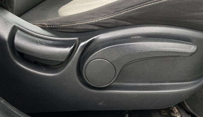 2019 Hyundai Creta SX AT 1.6 DIESEL, Diesel, Automatic, 86,621 km, Driver Side Adjustment Panel