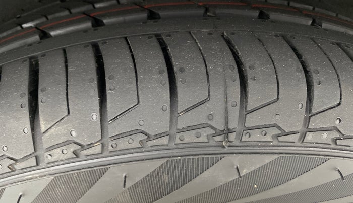 2019 Hyundai Creta SX AT 1.6 DIESEL, Diesel, Automatic, 86,621 km, Left Rear Tyre Tread