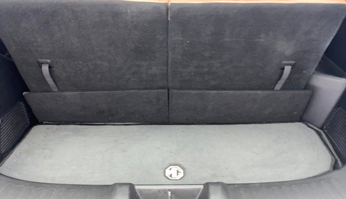 2021 MG HECTOR PLUS SHARP 1.5 PETROL TURBO HYBRID MT 6-STR, Petrol, Manual, 94,781 km, Boot Inside