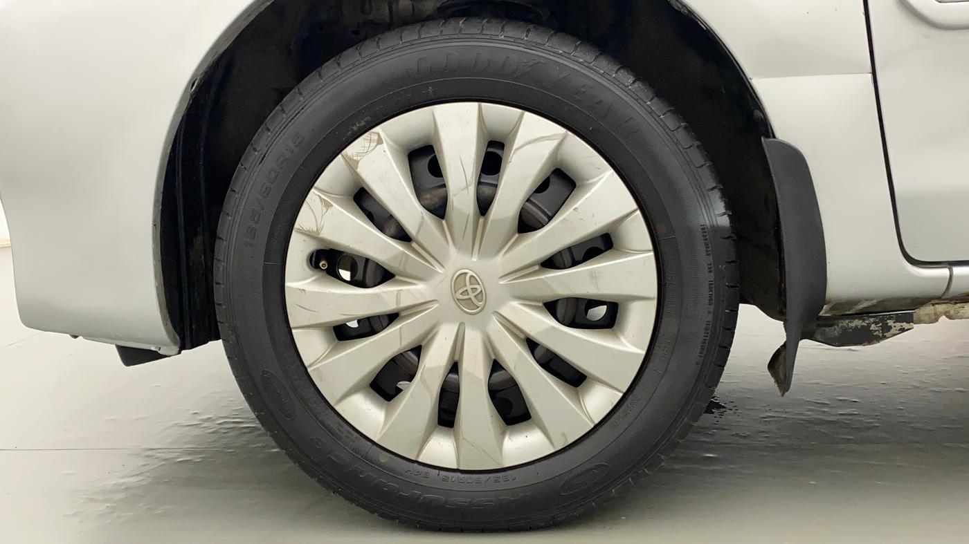 2013 Toyota Etios G, Petrol, Manual, 1,16,338 km, Left Front Wheel