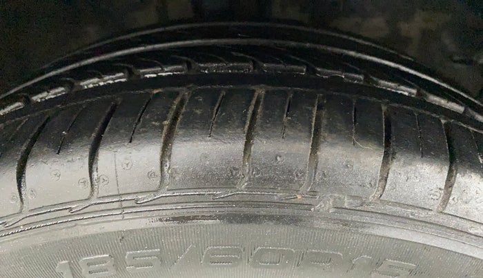 2013 Toyota Etios G, Petrol, Manual, 1,16,338 km, Right Front Tyre Tread