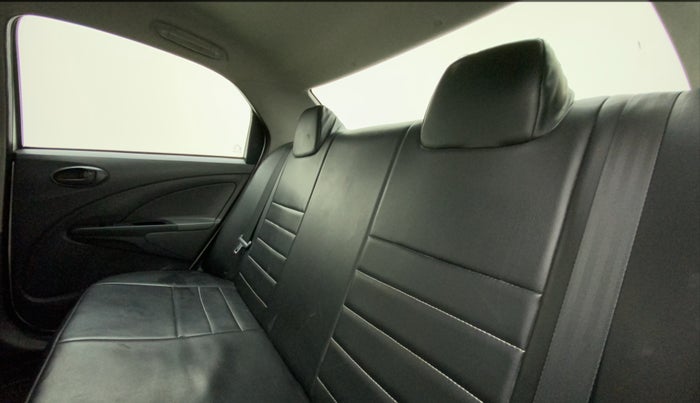 2013 Toyota Etios G, Petrol, Manual, 1,16,338 km, Right Side Rear Door Cabin