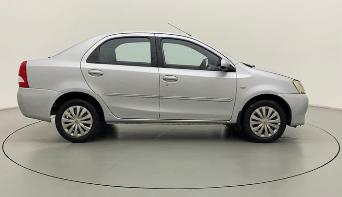 2013 Toyota Etios G, Petrol, Manual, 1,16,338 km, Right Side View