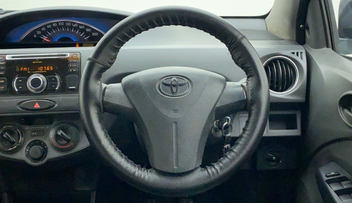 2013 Toyota Etios G, Petrol, Manual, 1,16,338 km, Steering Wheel Close Up