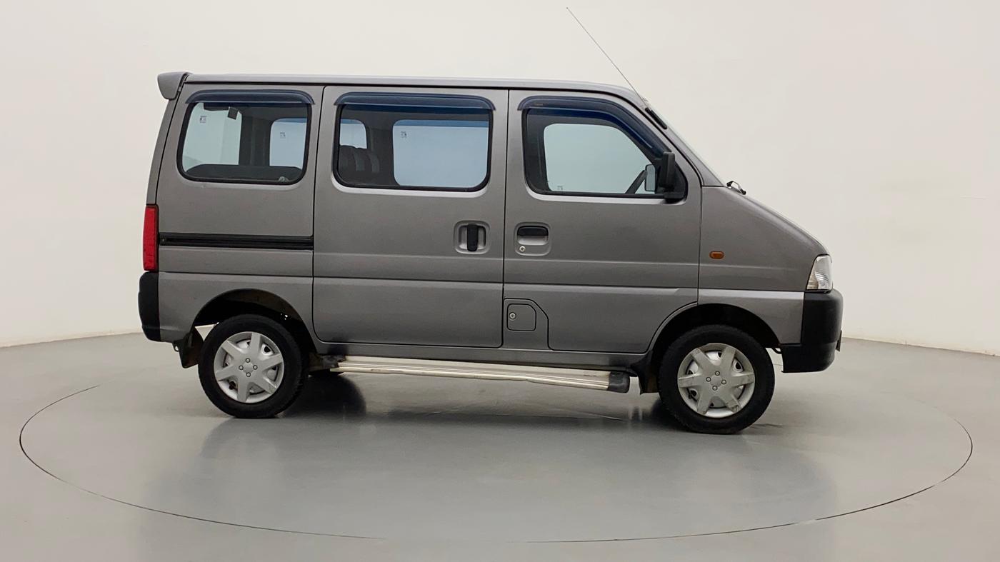 2017 Maruti Eeco 5 STR, Petrol, Manual, 29,145 km, Right Side View