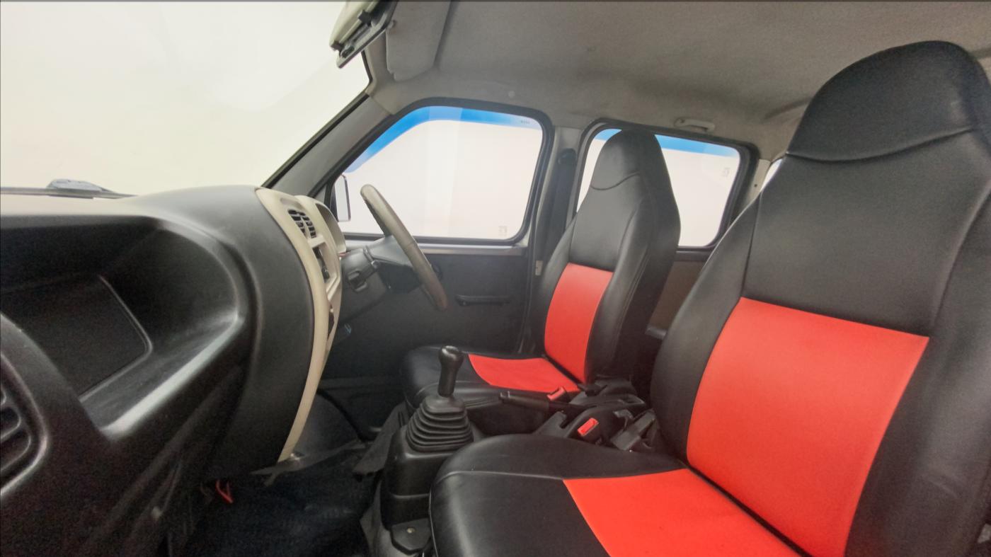 2017 Maruti Eeco 5 STR, Petrol, Manual, 29,145 km, Right Side Front Door Cabin
