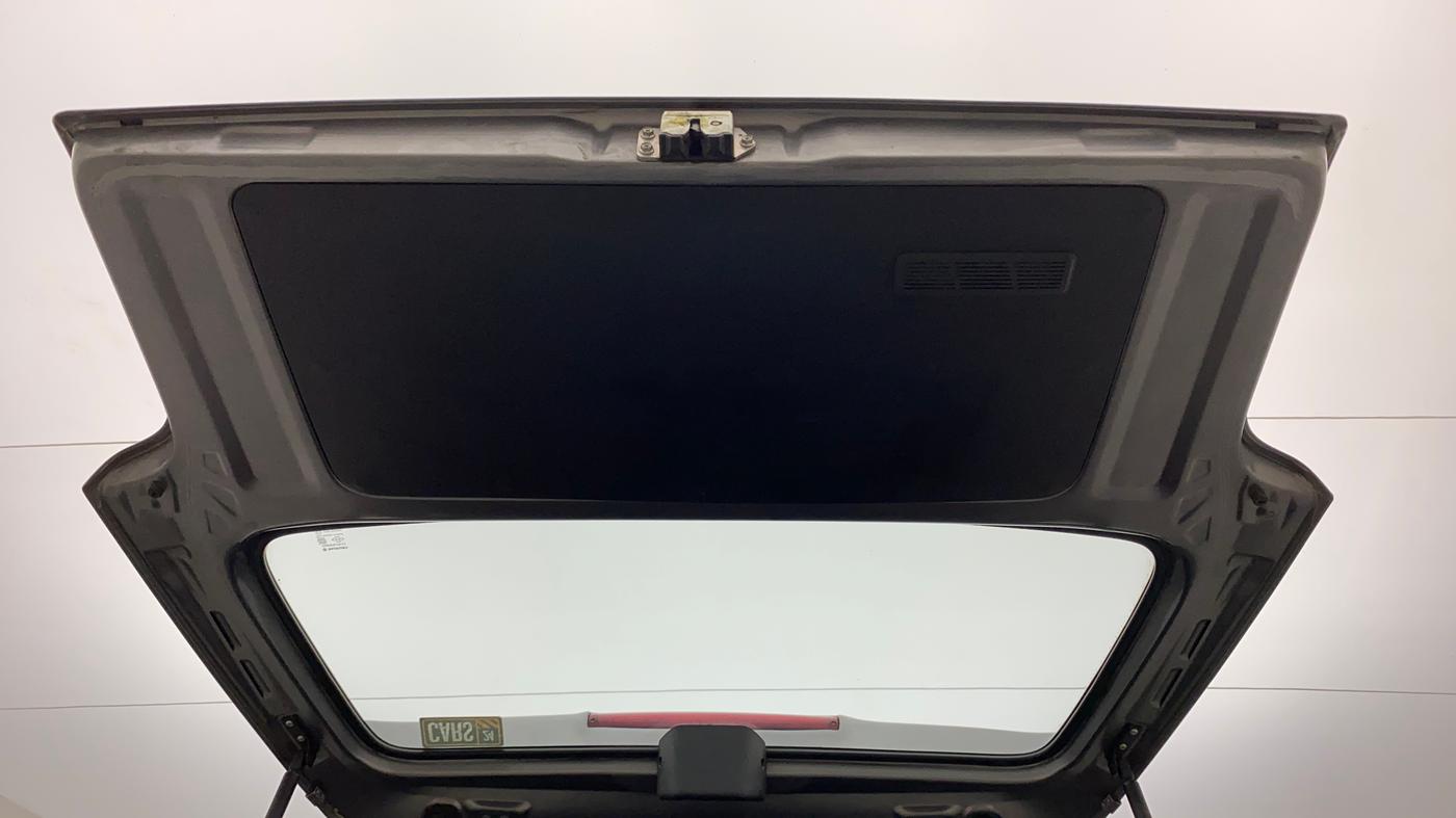 2017 Maruti Eeco 5 STR, Petrol, Manual, 29,145 km, Boot Door Open