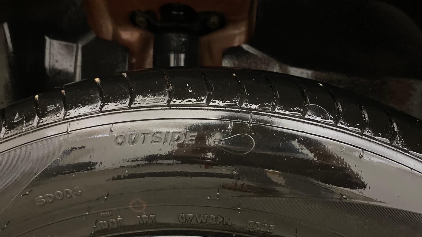 2020 MG HECTOR PLUS SHARP 1.5 PETROL TURBO CVT 6-STR, Petrol, Automatic, 56,478 km, Right Rear Tyre Tread