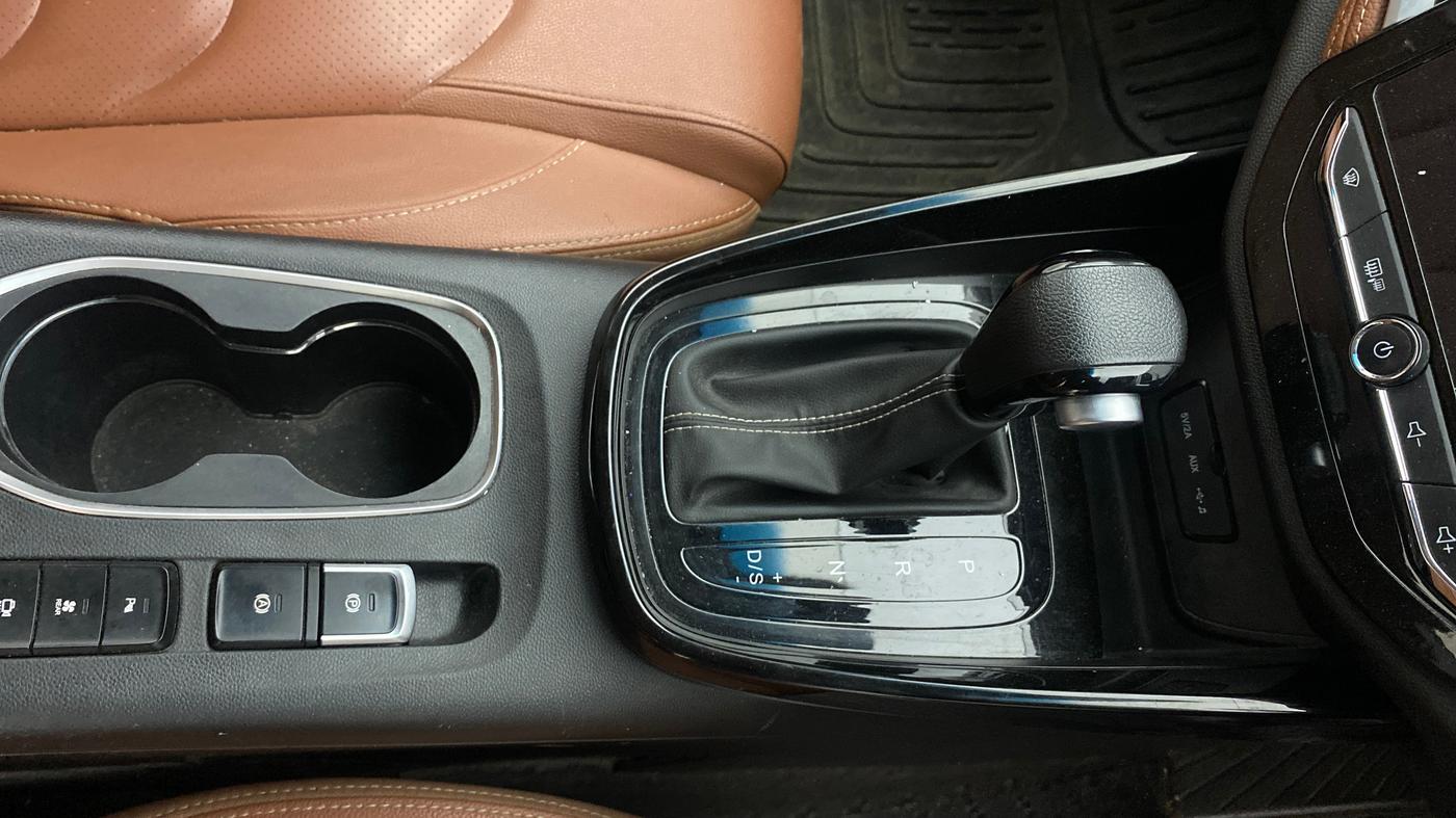 2020 MG HECTOR PLUS SHARP 1.5 PETROL TURBO CVT 6-STR, Petrol, Automatic, 56,478 km, Gear Lever