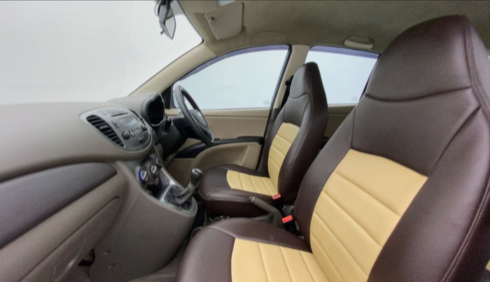 2016 Hyundai i10 SPORTZ 1.1, Petrol, Manual, 40,002 km, Right Side Front Door Cabin