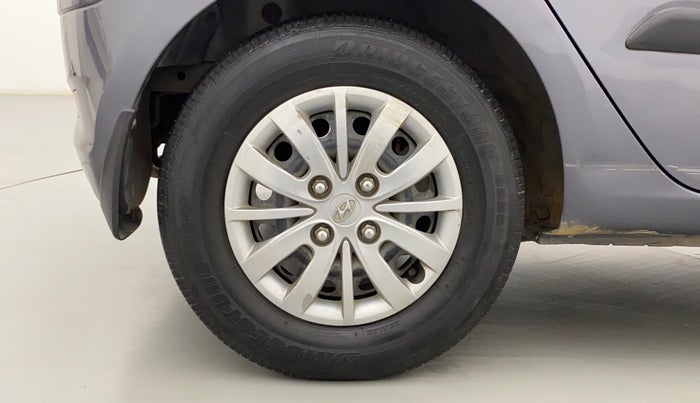 2016 Hyundai i10 SPORTZ 1.1, Petrol, Manual, 40,002 km, Right Rear Wheel