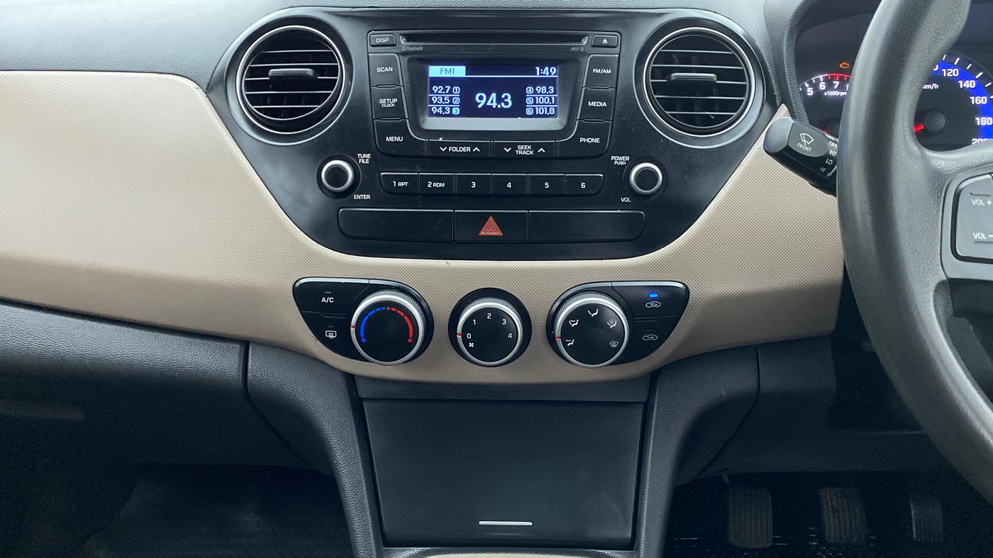 2014 Hyundai Xcent S 1.2 OPT, Petrol, Manual, 36,053 km, Air Conditioner