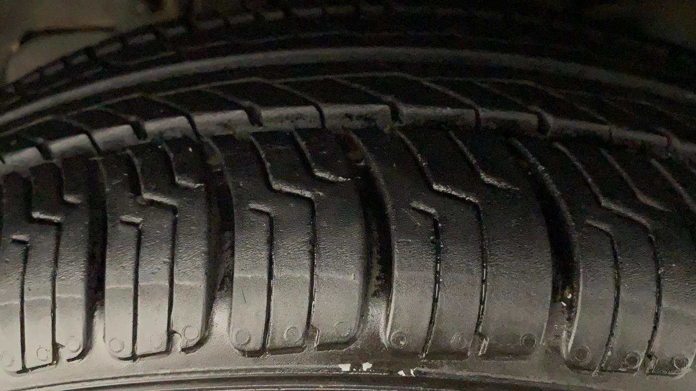 2019 Tata Tiago XZ PETROL, CNG, Manual, 72,793 km, Left Front Tyre Tread