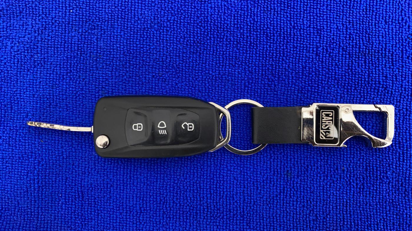 2019 Tata Tiago XZ PETROL, CNG, Manual, 72,793 km, Key Close Up