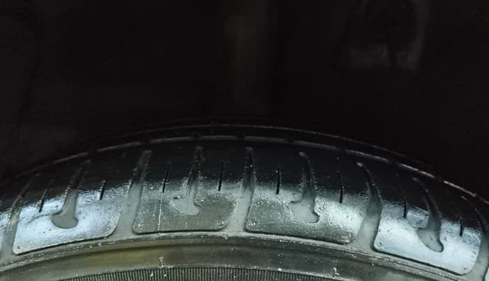 2020 Hyundai Grand i10 SPORTZ 1.2 KAPPA VTVT, CNG, Manual, 49,375 km, Right Rear Tyre Tread