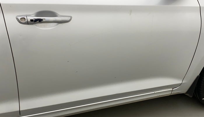 2018 Hyundai Verna 1.6 VTVT SX (O) AT, Petrol, Automatic, 95,612 km, Driver-side door - Slightly dented