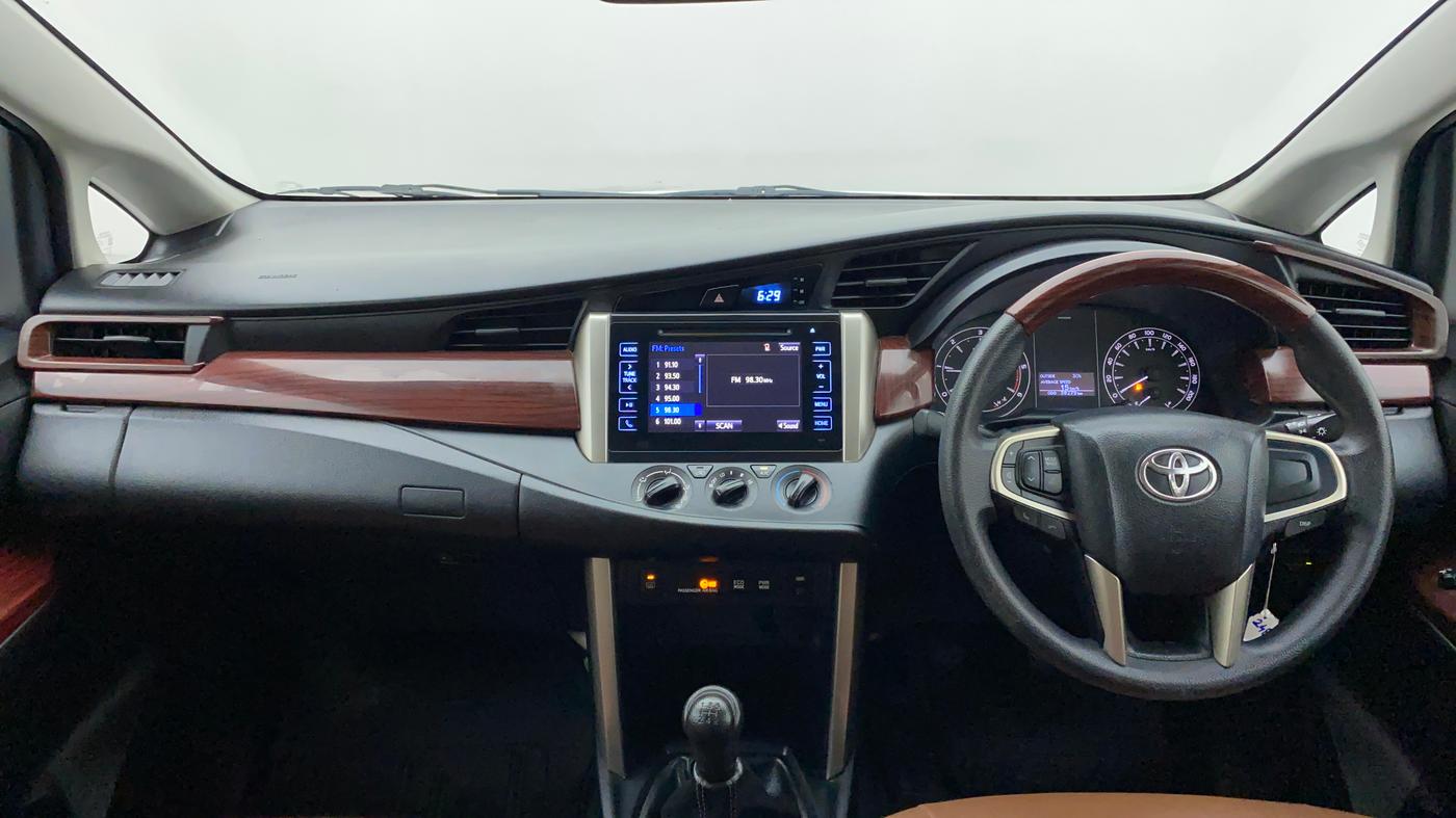 2019 Toyota Innova Crysta 2.4 GX 8 STR, Diesel, Manual, 38,470 km, Dashboard View