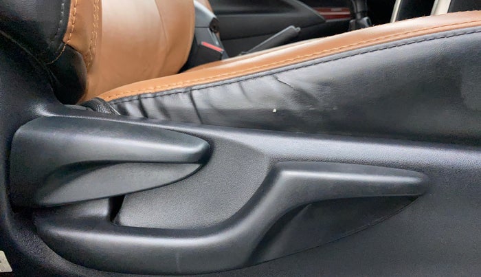2019 Toyota Innova Crysta 2.4 GX 8 STR, Diesel, Manual, 38,470 km, Driver Side Adjustment Panel