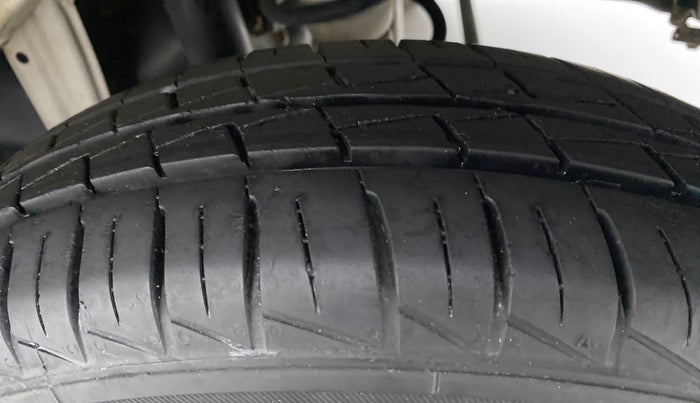 2020 Maruti Alto VXI, Petrol, Manual, 11,025 km, Left Rear Tyre Tread