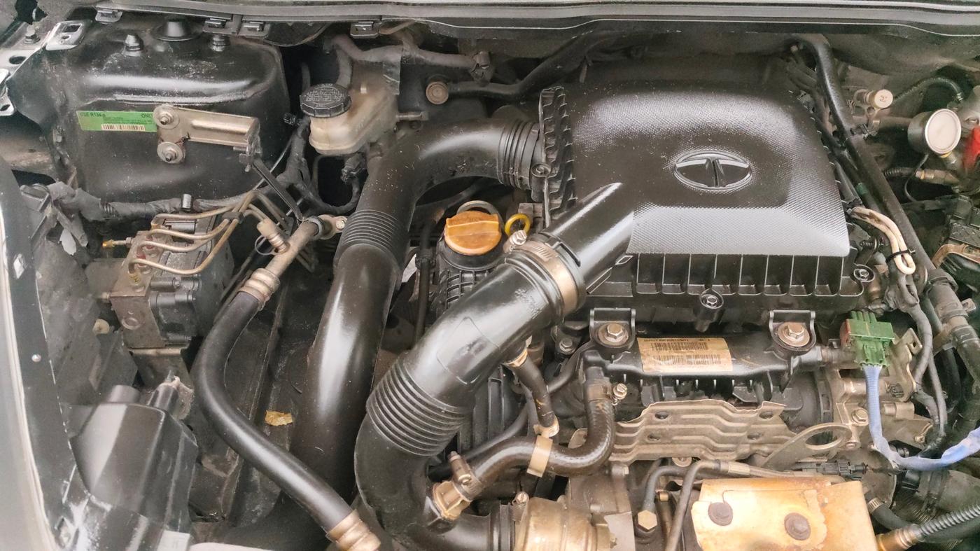 2019 Tata NEXON KRAZ PLUS AMT PETROL, CNG, Automatic, 94,993 km, Engine View - Right