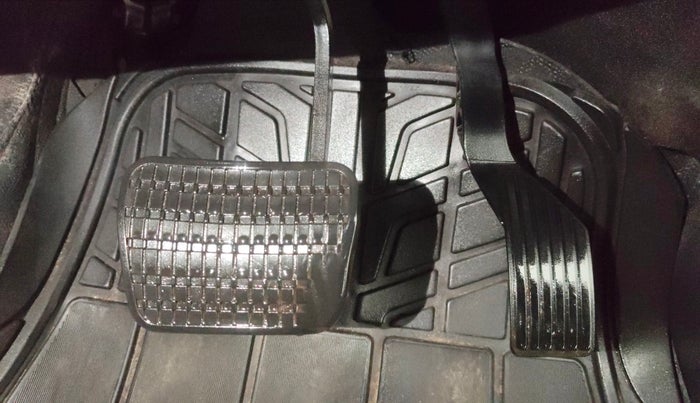 2019 Tata NEXON KRAZ PLUS AMT PETROL, CNG, Automatic, 94,904 km, Pedals